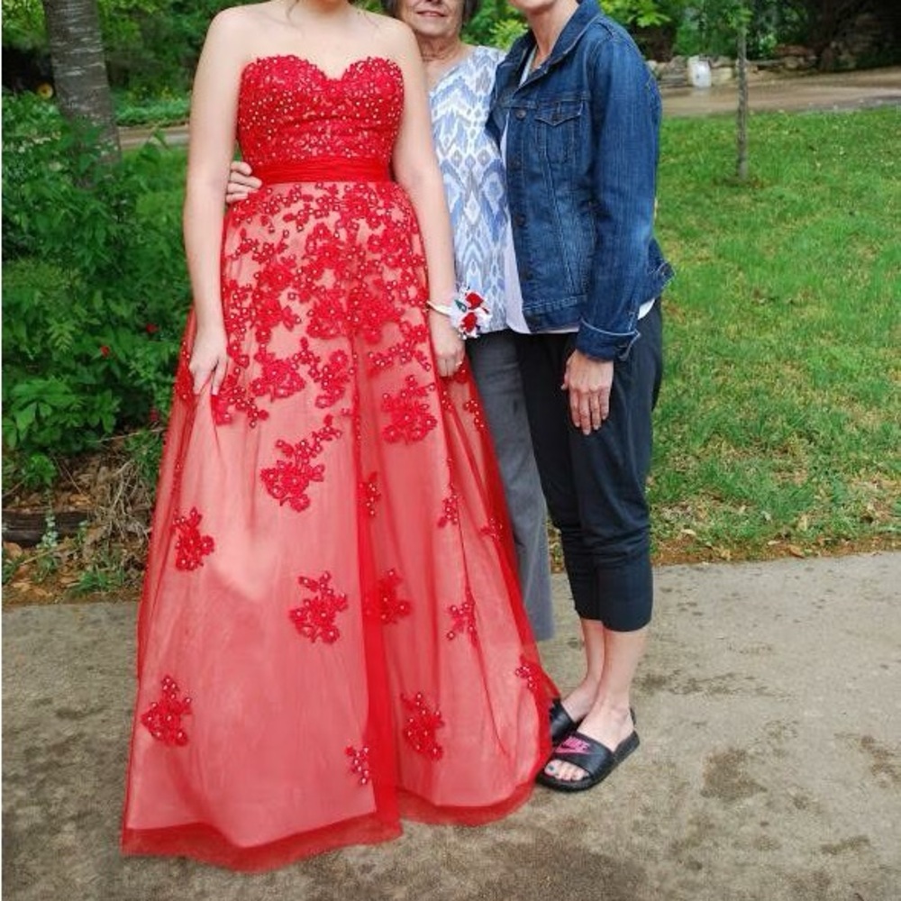Sherri Hill prom dress
